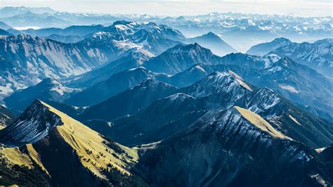  Das Panlong-Gebirge: Majestätische Gipfel und unberührte Natur