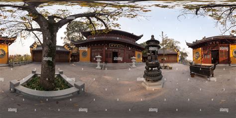  Der Yongfu Tempel: Eine Oase der Ruhe und spirituelle Erfahrung im Herzen von Longyan!